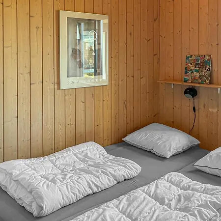 Apartamento Amazing In With Sauna Fåborg